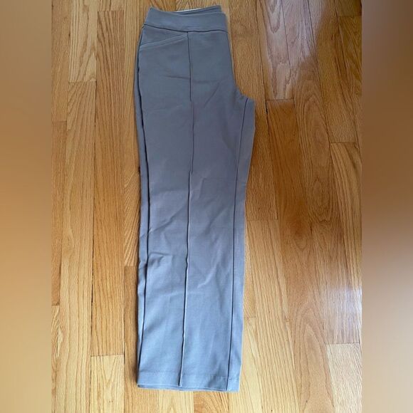 EST 1946 Women Pants - Picture 6 of 9